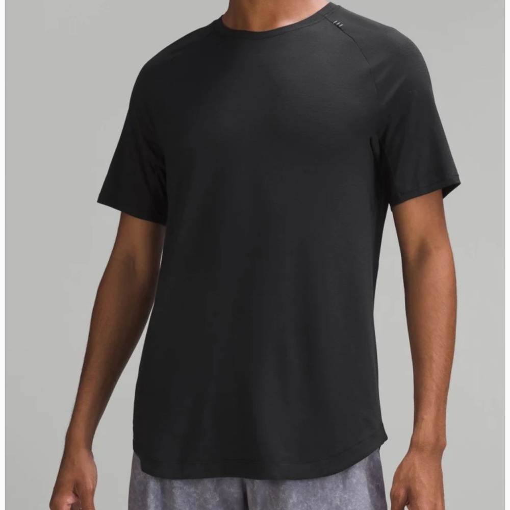 Lululemon shirt